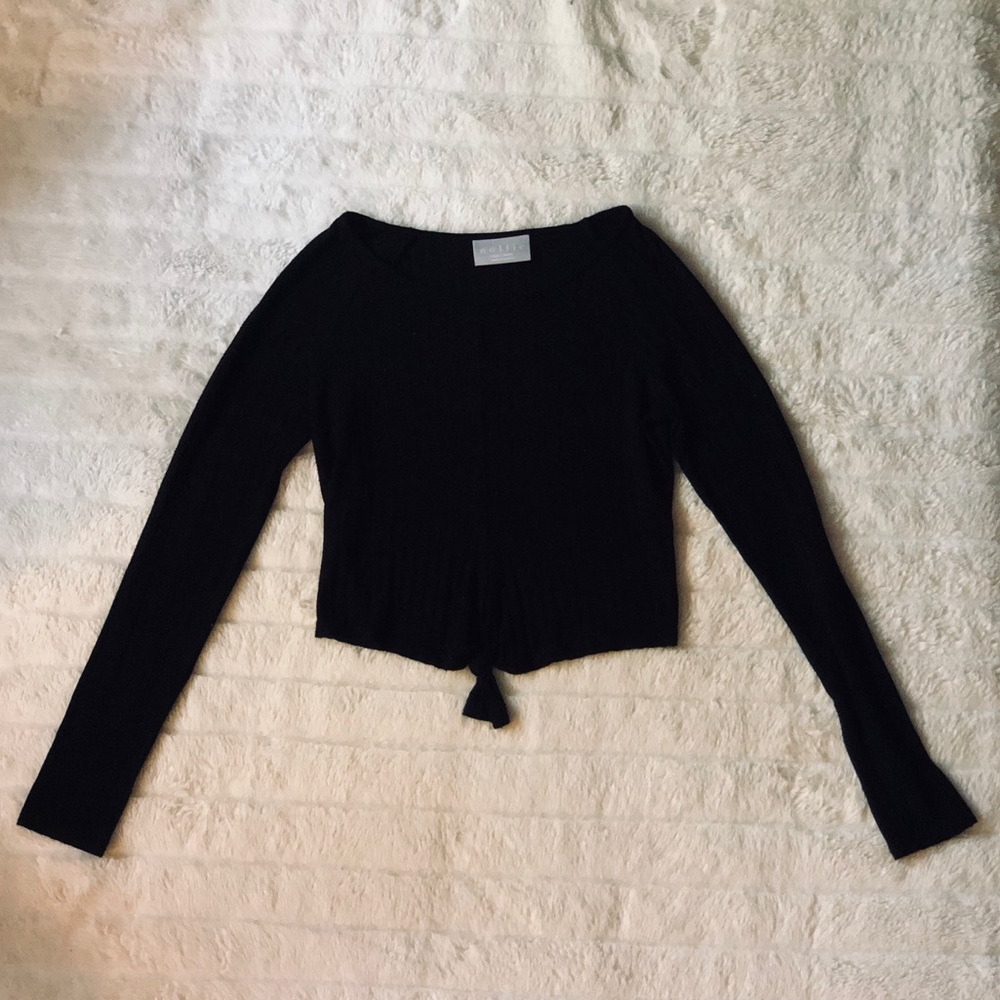 Nollie Long Sleeve Top with knot in the front